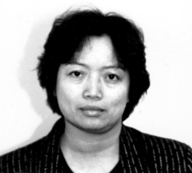 Trịnh Thúy Bình - kẻ cầm đầu băng "Sister Ping" đã chết, nhưng băng đảng của mụ vẫn tiếp tục hoạt động đưa người trái phép từ Trung Quốc đi các nước Âu, Mỹ. Trịnh Thúy Bình - kẻ cầm đầu băng "Sister Ping" đã chết, nhưng băng đảng của mụ vẫn tiếp tục hoạt động đưa người trái phép từ Trung Quốc đi các nước Âu, Mỹ.
