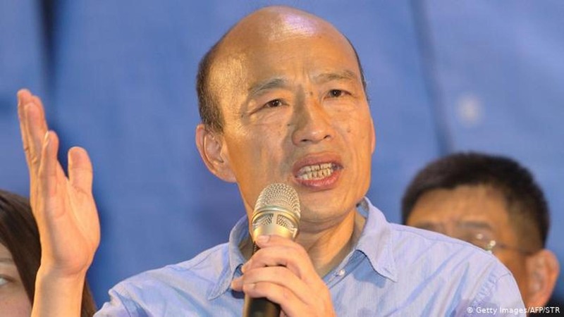 Ứng cử viên Quốc Dân Đảng Đài Loan Hà Quốc Dụ: "Nếu có cầm tiền của Trung Quốc Đại Lục, dù chỉ 1 tệ, tôi cũng sẽ ngay lập tức rút khỏi cuộc bầu cử tổng thống".