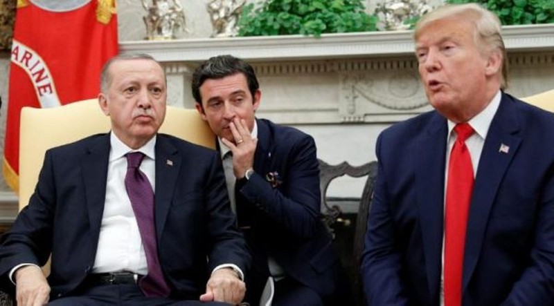 Ông Trump đã cảnh báo ông Erdogan đừng mua sắm các thiết bị quân sự của Nga như S-400. Ông Trump đã cảnh báo ông Erdogan đừng mua sắm các thiết bị quân sự của Nga như S-400.
