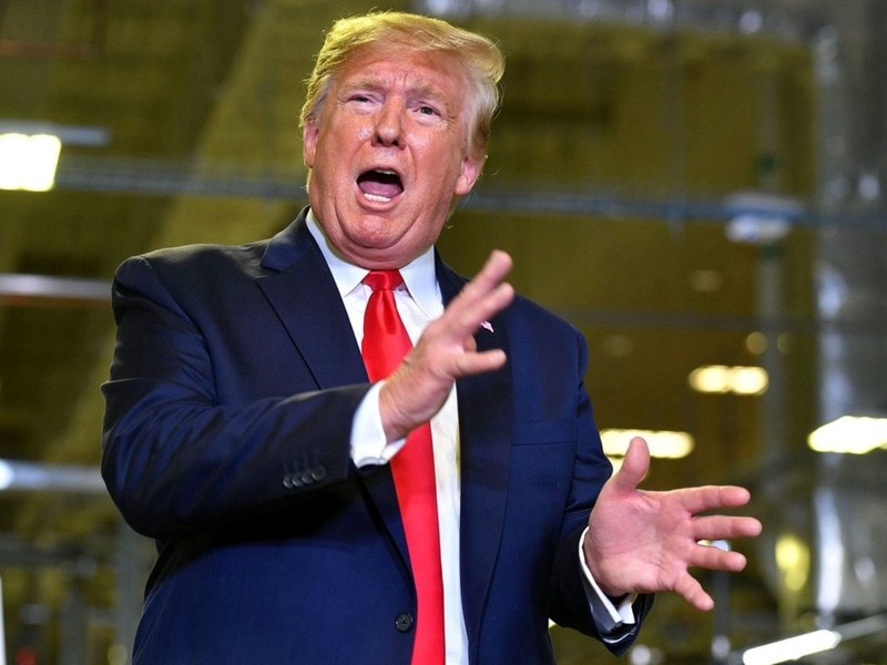 Ông Donald Trump: Hiệp định thương mại Mỹ - Trung không thể là một bản hiệp định bình đẳng, bởi vì “điểm khởi đầu của Mỹ là sàn nhà còn điểm khởi đầu của Trung Quốc là trần nhà”. Ông Donald Trump: Hiệp định thương mại Mỹ - Trung không thể là một bản hiệp định bình đẳng, bởi vì “điểm khởi đầu của Mỹ là sàn nhà còn điểm khởi đầu của Trung Quốc là trần nhà”.