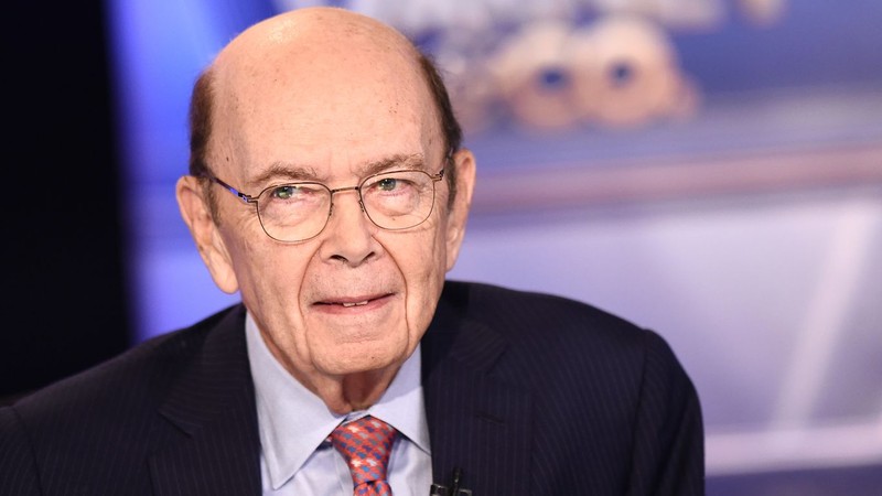 Ông Wilbur Ross: Nếu Mỹ và Trung Quốc không đạt được thỏa thuận trước giữa tháng 12, thuế quan đối với hàng hóa Trung Quốc nhập khẩu sẽ được tăng lên. Ông Wilbur Ross: Nếu Mỹ và Trung Quốc không đạt được thỏa thuận trước giữa tháng 12, thuế quan đối với hàng hóa Trung Quốc nhập khẩu sẽ được tăng lên.
