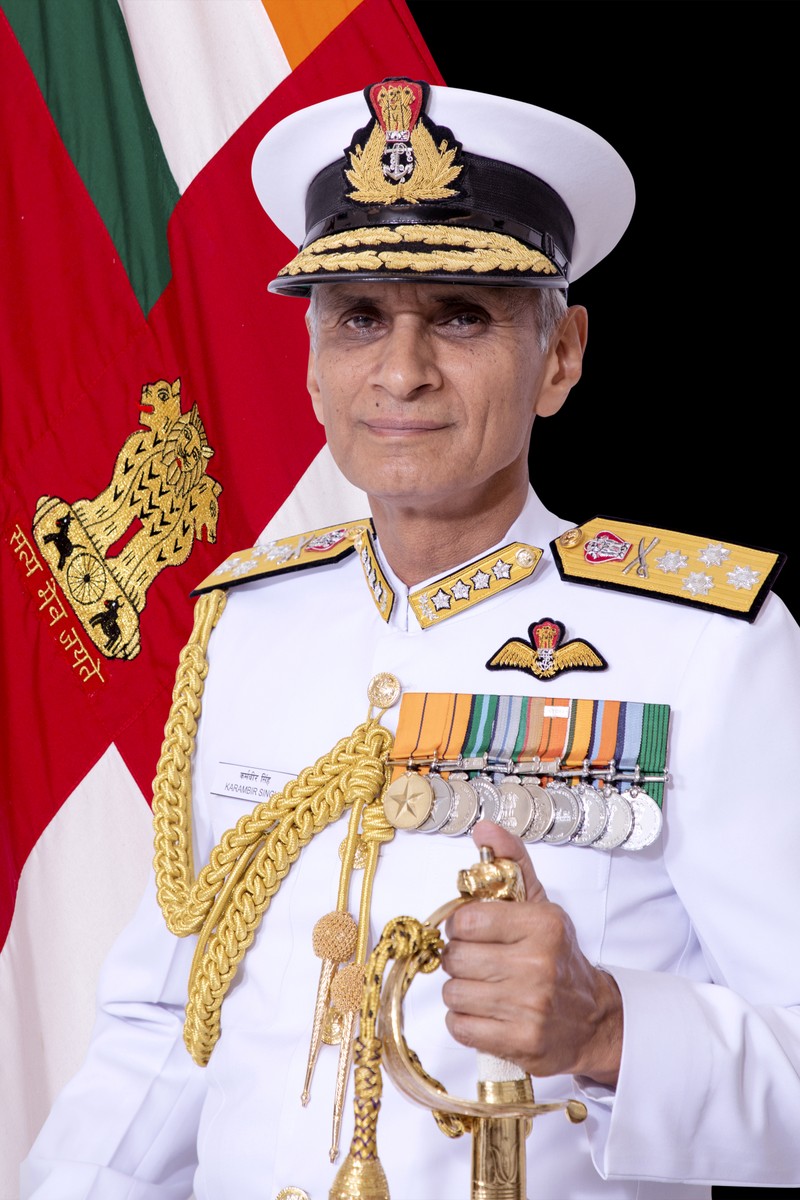 Đô đốc Karambir Singh: Tàu "Thực nghiệm - 1" của Trung Quốc bị Hải quân Ấn Độ xua đuổi vì vào vùng đặc quyền kinh tế Ấn Độ mà không thông báo và không được Ấn Độ cho phép. Đô đốc Karambir Singh: Tàu "Thực nghiệm - 1" của Trung Quốc bị Hải quân Ấn Độ xua đuổi vì vào vùng đặc quyền kinh tế Ấn Độ mà không thông báo và không được Ấn Độ cho phép.