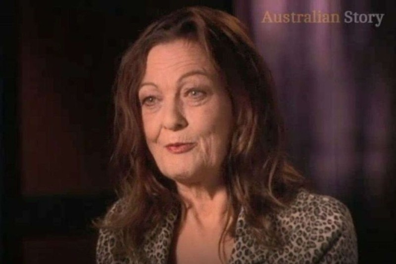 Bà Rosslyn chịu nhiều búa rìu dư luận khi quyết định tố cáo cha và tiến hành vụ kiện đòi bồi thường.