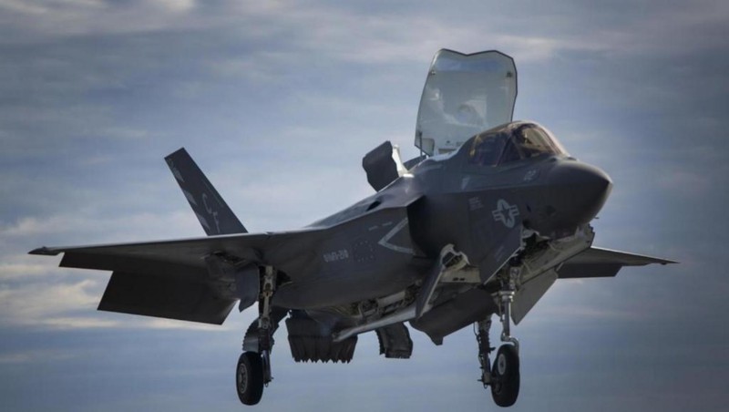 Mỹ sẽ chi hàng tỷ USD cho việc mua thêm các máy bay chiến đấu hiện đại F-35.