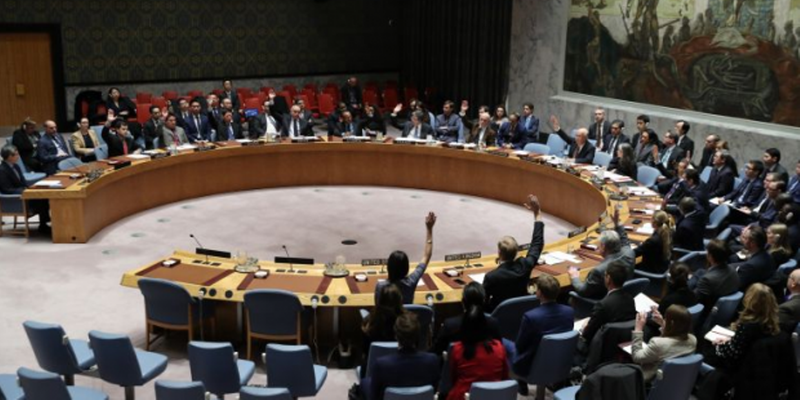 Sáng 17/12 Nga và Trung Quốc đã cùng nhau đệ trình dự thảo nghị quyết về giải quyết chính trị vấn đề bán đảo Triều Tiên lên Hội đồng Bảo an Liên hợp quốc, kêu gọi mở lại cuộc đàm phán 6 bên về vấn đề hạt nhân. Sáng 17/12 Nga và Trung Quốc đã cùng nhau đệ trình dự thảo nghị quyết về giải quyết chính trị vấn đề bán đảo Triều Tiên lên Hội đồng Bảo an Liên hợp quốc, kêu gọi mở lại cuộc đàm phán 6 bên về vấn đề hạt nhân.