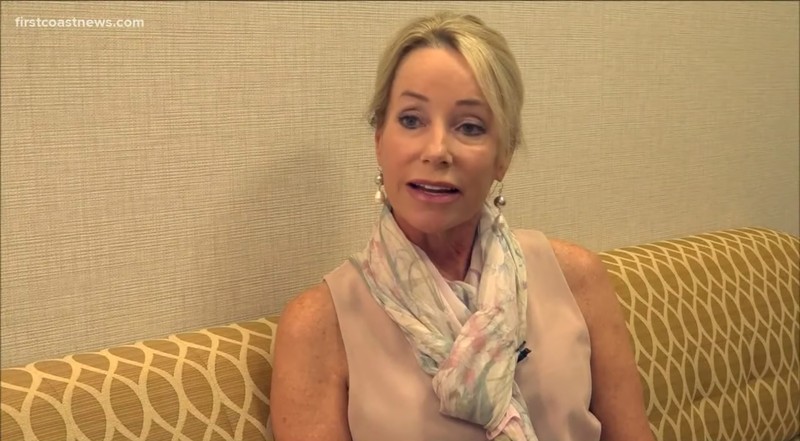 Bà Lee Mercker hiện đã hoàn toàn khỏi bệnh, các tế bào ung thư đã bị loại hết khỏi cơ thể. Bà Lee Mercker hiện đã hoàn toàn khỏi bệnh, các tế bào ung thư đã bị loại hết khỏi cơ thể.