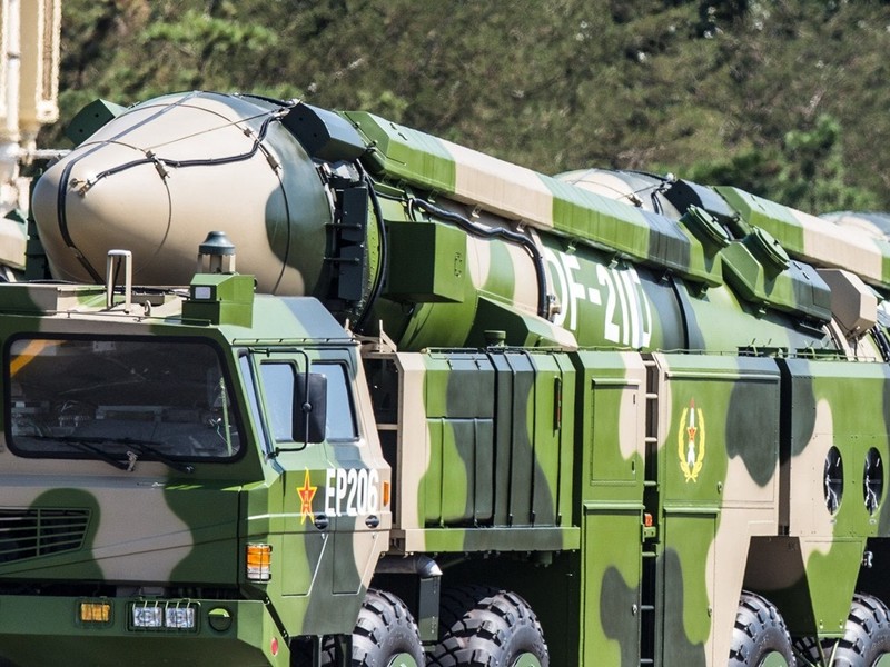 Tên lửa đạn đạo chống hạm Dongfeng-21D - "Sát thủ tàu sân bay" . Tên lửa đạn đạo chống hạm Dongfeng-21D - "Sát thủ tàu sân bay" .