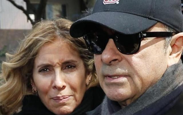 Hai vợ chồng Carlos - Carole đoàn tụ tại Lebanon sau khi ông trốn thoát khỏi Nhật. (Ảnh: Sina).