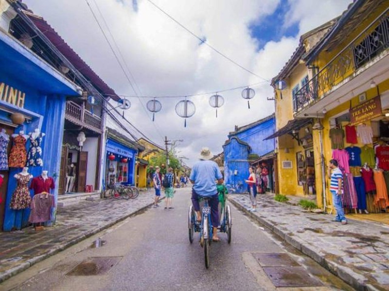 Hội An là thành phố xếp thứ 6 trong top 10 thành phố rẻ nhất (Ảnh: Sina) Hội An là thành phố xếp thứ 6 trong top 10 thành phố rẻ nhất (Ảnh: Sina)