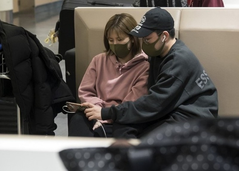 Người Nhật thường xuyên mang khẩu trang để đề phòng dịch bệnh (Ảnh: Getty) Người Nhật thường xuyên mang khẩu trang để đề phòng dịch bệnh (Ảnh: Getty)