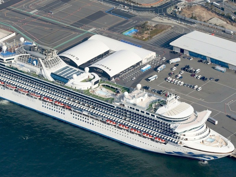 Du thuyền 5 sao Diamond Princess quốc tịch Anh mang lại tai họa cho Nhật Bản (Ảnh: AP)