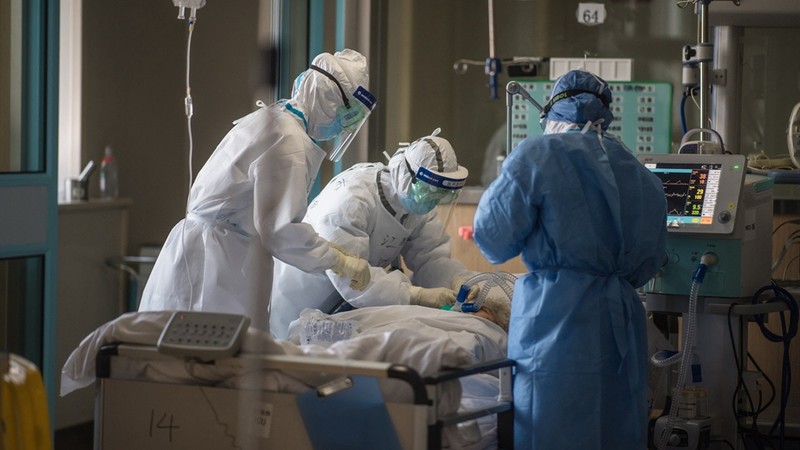 Số bệnh nhân bị chết ngày 27/2 lại tăng trở lại (Ảnh: Tân Hoa xã). Số bệnh nhân bị chết ngày 27/2 lại tăng trở lại (Ảnh: Tân Hoa xã).