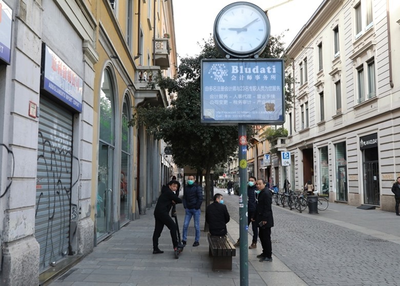 Đường phố Milan - nơi được cho là một ổ dịch giờ đây đã rất vắng vẻ (Ảnh: Guancha). Đường phố Milan - nơi được cho là một ổ dịch giờ đây đã rất vắng vẻ (Ảnh: Guancha).