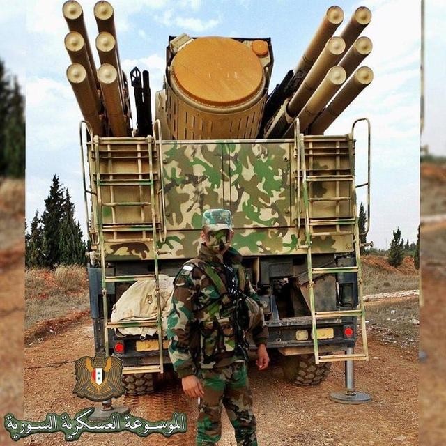 Hệ thống phòng không hỗn hợp tầm gần pháo - tên lửa Pantsir-S1 của quân đội Syria (Ảnh: Sohu). Hệ thống phòng không hỗn hợp tầm gần pháo - tên lửa Pantsir-S1 của quân đội Syria (Ảnh: Sohu).