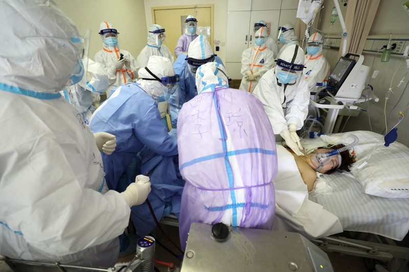 Hiện nay mỗi ngày ở Trung Quốc vẫn có thêm mấy trăm ca bệnh mới (Ảnh: Reuters). Hiện nay mỗi ngày ở Trung Quốc vẫn có thêm mấy trăm ca bệnh mới (Ảnh: Reuters).