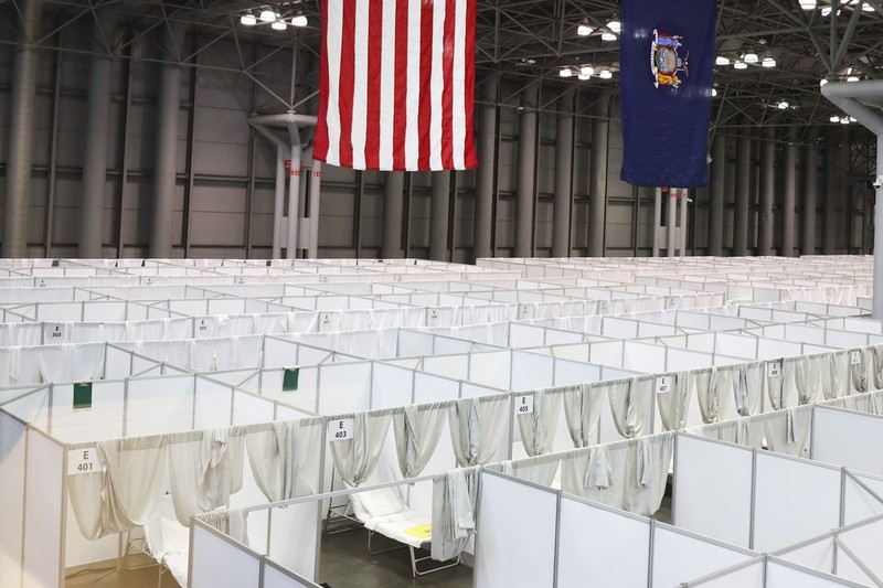 Bệnh viện tạm 1000 giường ở Manhattan (Ảnh: Tân Hoa xã).