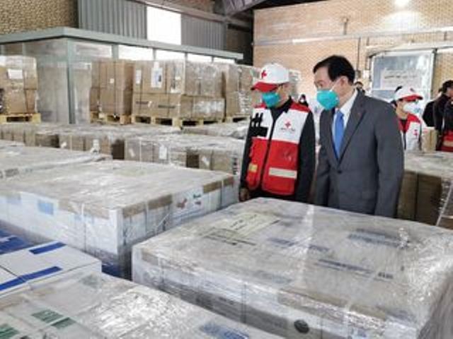 Trung Quốc đang đẩy mạnh xuất khẩu khẩu trang ra hành trăm nước trên thế giới (Ảnh: Đa Chiều). Trung Quốc đang đẩy mạnh xuất khẩu khẩu trang ra hành trăm nước trên thế giới (Ảnh: Đa Chiều).