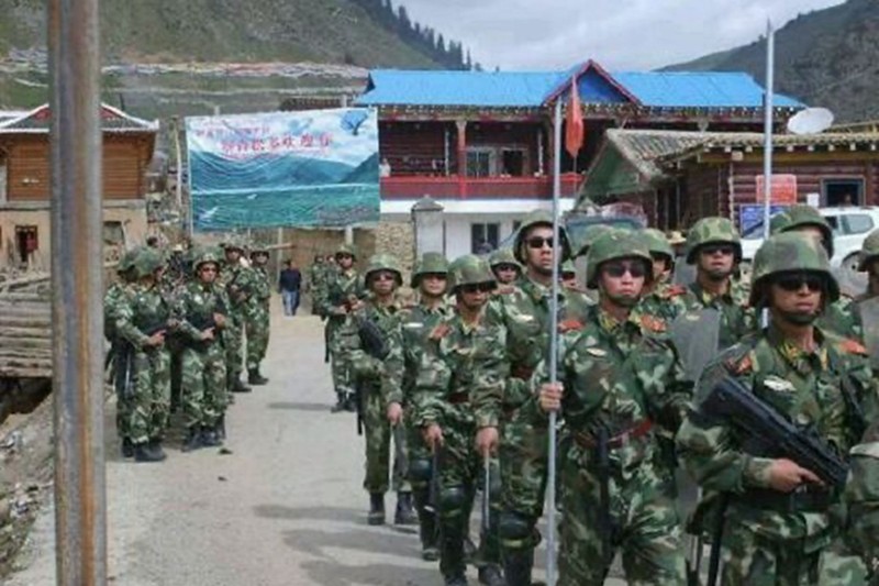 Lính Trung Quốc tăng viện ra khu vực tranh chấp với Ấn Độ (Ảnh: weibo/ Đa Chiều). Lính Trung Quốc tăng viện ra khu vực tranh chấp với Ấn Độ (Ảnh: weibo/ Đa Chiều).
