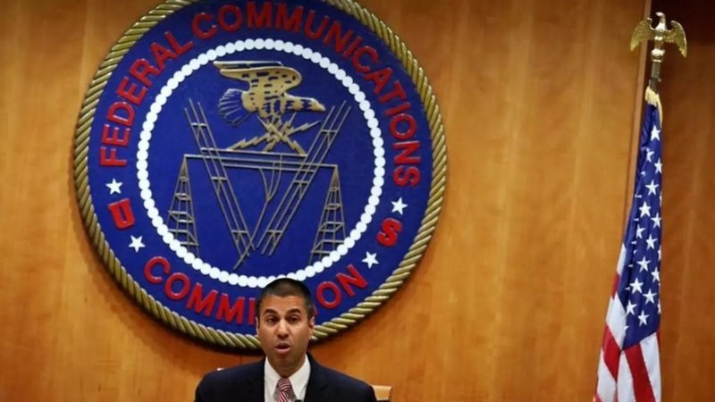Ông Ajit Pai , Chủ tịch FCC công bố phán quyết (Ảnh: Reuters). Ông Ajit Pai , Chủ tịch FCC công bố phán quyết (Ảnh: Reuters).