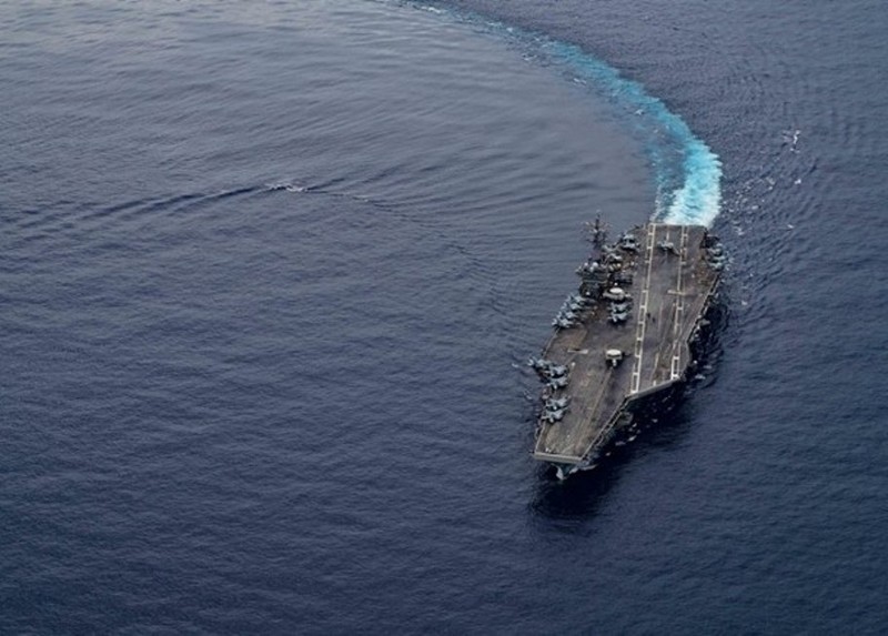 USS Ronald Reagan trên Biển Đông (Ảnh: Dongfang).