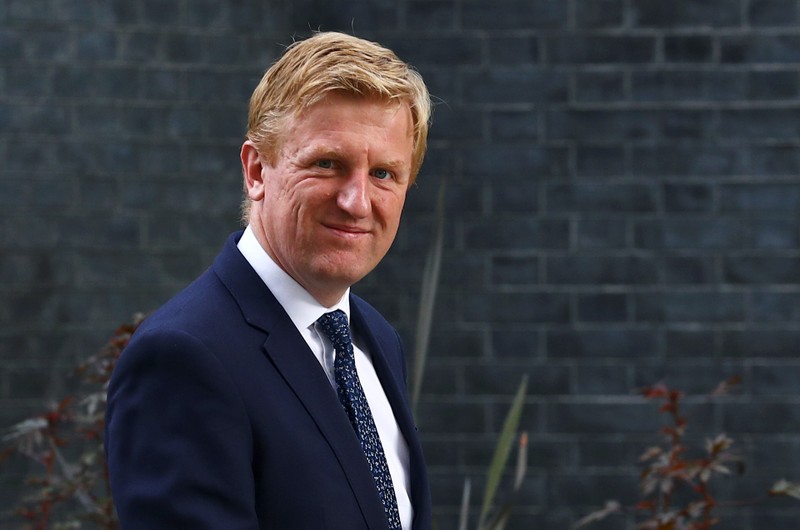 Bộ trưởng Kỹ thuật số, Văn hóa, Truyền thông và Thể thao Anh Oliver Dowden ngày 14/7 thông báo về quyết định cấm Huawei trước Quốc hội (Ảnh: HK01) Bộ trưởng Kỹ thuật số, Văn hóa, Truyền thông và Thể thao Anh Oliver Dowden ngày 14/7 thông báo về quyết định cấm Huawei trước Quốc hội (Ảnh: HK01)