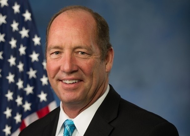 Ông Ted Yoho, người đệ trình Luật ngăn chặn Đài Loan bị xâm lược ra trước Hạ nghị viện Mỹ (Ảnh: Đông Phương). Ông Ted Yoho, người đệ trình Luật ngăn chặn Đài Loan bị xâm lược ra trước Hạ nghị viện Mỹ (Ảnh: Đông Phương).