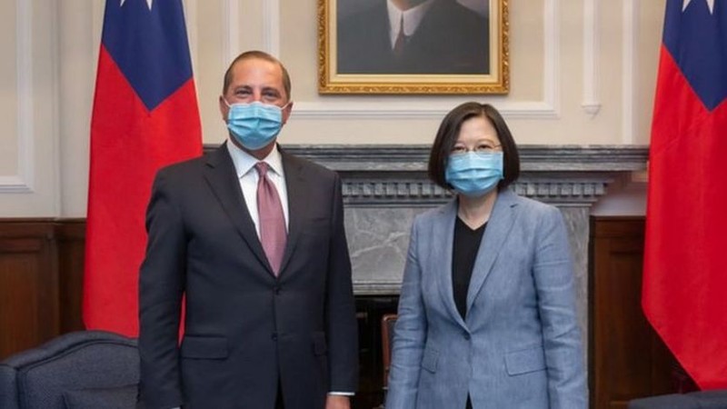 Bà Thái Anh Văn, người lãnh đạo chính quyền Đài Loan tiếp ông Alex Azar, Bộ trưởng Y tế và Nhân sinh Mỹ thăm Đài Loan hồi tháng 8/2020 (Ảnh: BBC).