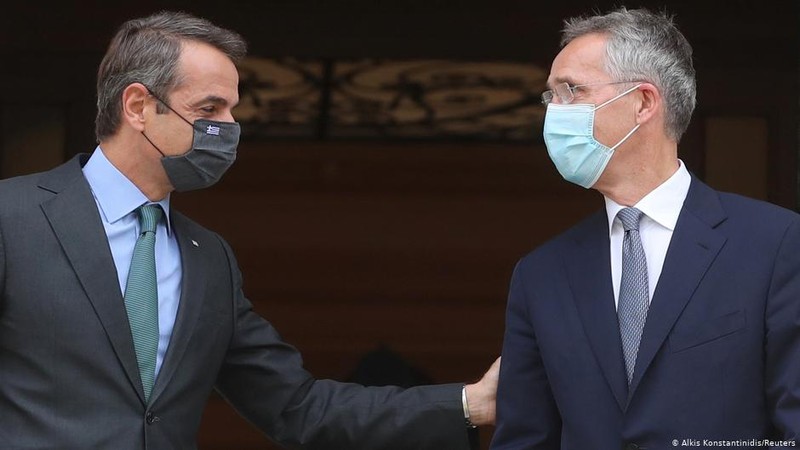 Dù rất hùng mạnh nhưng NATO cũng bị ảnh hưởng nặng nề bởi đại dịch COVID-19 (Ảnh: Reuters).