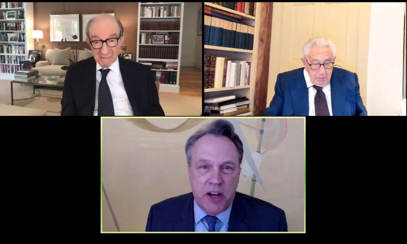 Ông Kissinger (trên, bên phải) tại cuộc hội thảo trực tuyến hôm 8/10 (Ảnh: Guancha). Ông Kissinger (trên, bên phải) tại cuộc hội thảo trực tuyến hôm 8/10 (Ảnh: Guancha).