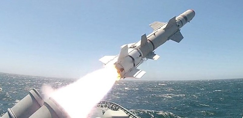 Tên lửa hành trình Harpoon AGM-84 phiên bản đặt trên tàu mặt nước đã được Mỹ bán cho Đài Loan trước đây (Ảnh: WP). Tên lửa hành trình Harpoon AGM-84 phiên bản đặt trên tàu mặt nước đã được Mỹ bán cho Đài Loan trước đây (Ảnh: WP).