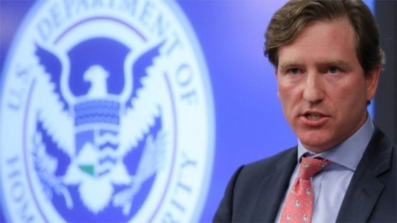 Ông Chris Krebs, Cục trưởng An ninh mạng và Cơ sở hạ tầng của Bộ An ninh Nội địa bị ông Trump bãi chức vì phát biểu nói cuộc bầu cử &quot;an toàn nhất trong lịch sử Mỹ&quot; (Ảnh: BBC).