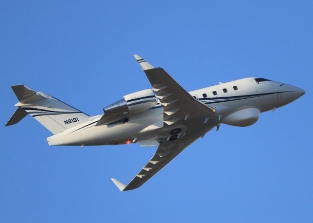 Máy bay CL-604 của Công ty hàng không dân dụng được Mỹ sử dụng để trinh sát gần bờ biển Trung Quốc (Ảnh: Dongfang).