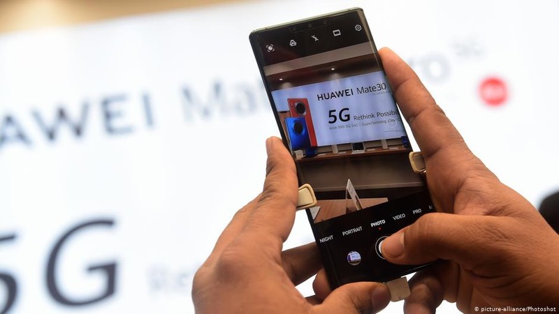 Mỹ luôn cho rằng mạng 5G và thiết bị của Huawei gây nguy hại cho an ninh quốc gia của Mỹ (Ảnh: Deutsche Welle). Mỹ luôn cho rằng mạng 5G và thiết bị của Huawei gây nguy hại cho an ninh quốc gia của Mỹ (Ảnh: Deutsche Welle).