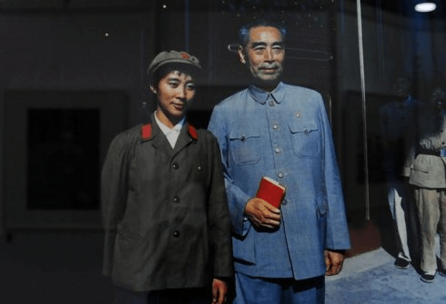 Chu Ân Lai và Lâm Đậu Đậu (Ảnh: kanlishi). Chu Ân Lai và Lâm Đậu Đậu (Ảnh: kanlishi).