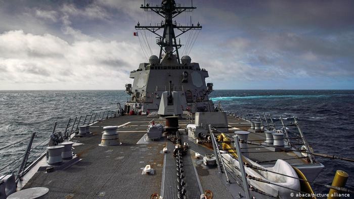 Mỹ liên tiếp cho tàu chiến đi xuyên eo biển thể hiện ủng hộ Đài Loan (Ảnh: Deutsche Welle). Mỹ liên tiếp cho tàu chiến đi xuyên eo biển thể hiện ủng hộ Đài Loan (Ảnh: Deutsche Welle).