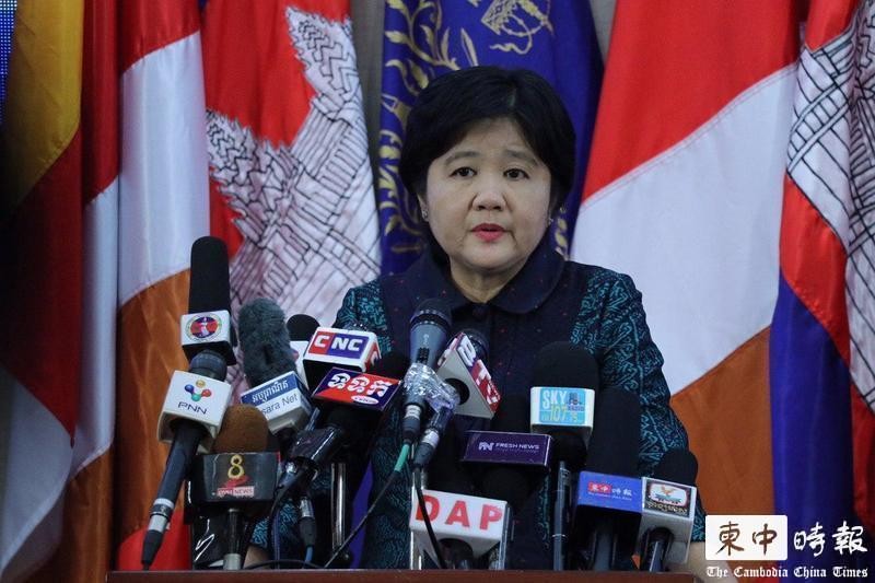 Chiều 11/3, bà Or Vandine, người phát ngôn Bộ Ngoại giao Campuchia công bố ca tử vong đầu tiên vì COVID-19 ở Campuchia (Ảnh: Thời báo Campuchia). Chiều 11/3, bà Or Vandine, người phát ngôn Bộ Ngoại giao Campuchia công bố ca tử vong đầu tiên vì COVID-19 ở Campuchia (Ảnh: Thời báo Campuchia).