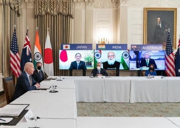 Tổng thống Mỹ Joe Biden cùng các quan chức cao cấp tham dự cuộc Đối thoại an ninh 4 nước trực tuyến (Ảnh: Đông Phương).