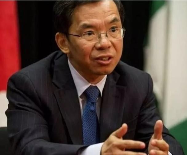 Đại sứ Trung Quốc tại Pháp Lư Sa Dã, người gây nên rắc rối ngoại giao giữa Trung Quốc và Pháp (Ảnh Đông Phương). Đại sứ Trung Quốc tại Pháp Lư Sa Dã, người gây nên rắc rối ngoại giao giữa Trung Quốc và Pháp (Ảnh Đông Phương).