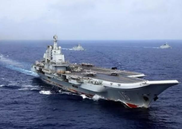 Biên đội tàu sân bay Liêu Ninh của Trung Quốc vào Biển Đông trưa 10/4 (Ảnh: Đông Phương). Biên đội tàu sân bay Liêu Ninh của Trung Quốc vào Biển Đông trưa 10/4 (Ảnh: Đông Phương).