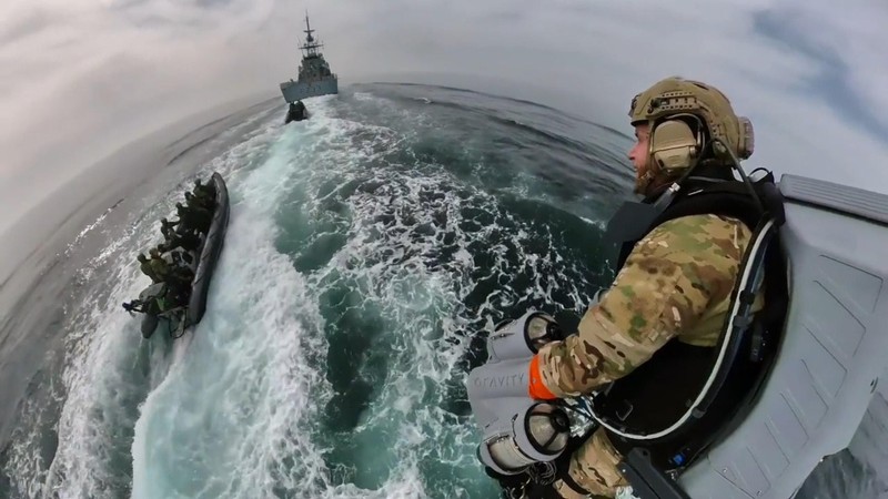 Bay trên không trung (Ảnh: Hk01). Bay trên không trung (Ảnh: Hk01).