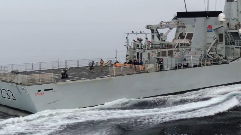 Đổ bộ lên tàu theo nhóm (Ảnh: Hk01). Đổ bộ lên tàu theo nhóm (Ảnh: Hk01).