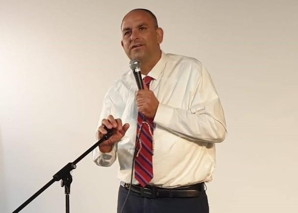 Ông Yair Revivo , Thị trưởng Lod tuyên bố thành phố đã mất kiểm soát (Ảnh: Đông Phương).