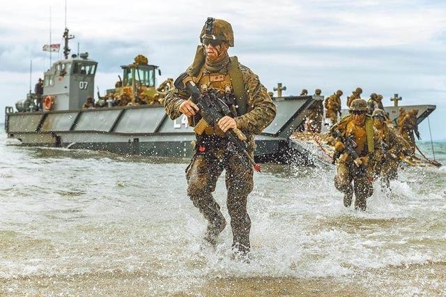 Thủy quân Lục chiến Mỹ tới Đài Loan tập trận chung với quân đội Đài Loan tháng 11/2020 (Ảnh: 163.com).