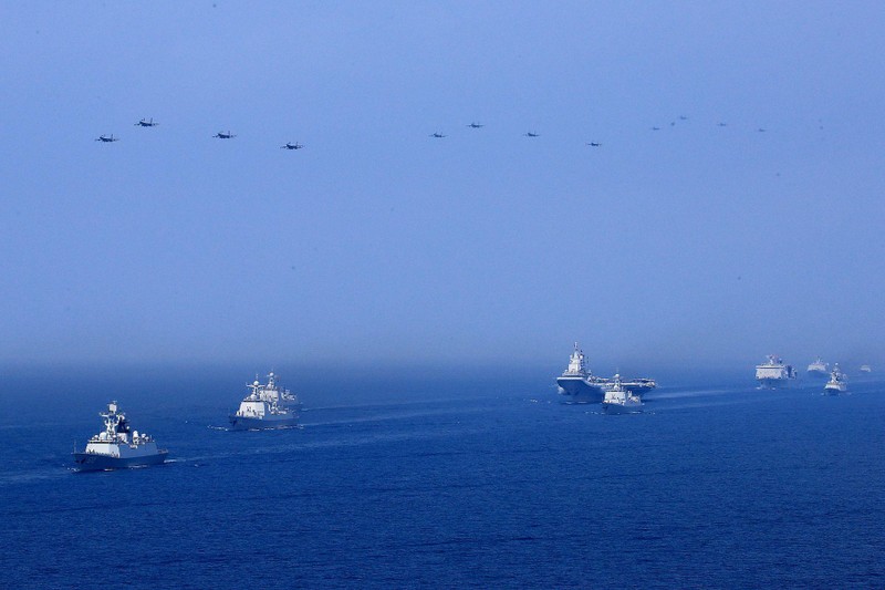 Trung Quốc tổ chức diễu binh trên biển lớn chưa từng thấy hồi tháng 4/2018 (Ảnh: BQPTQ).