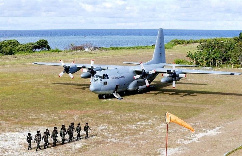 Một chiếc C-130 của quân đội Philippines (Ảnh: Đông Phương),