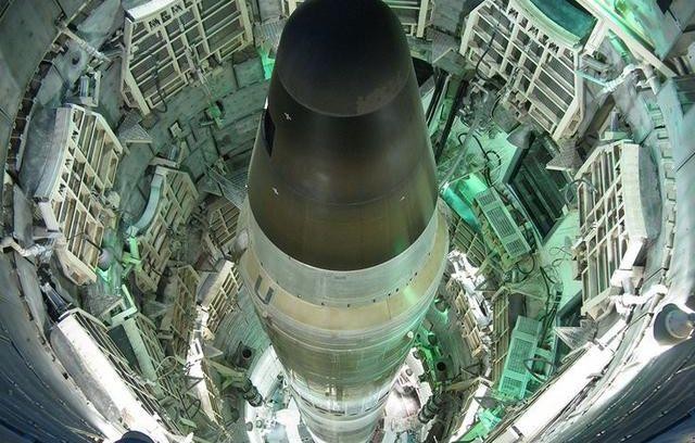 Tên lửa ICBM trong giếng phóng (Ảnh: Sohu).