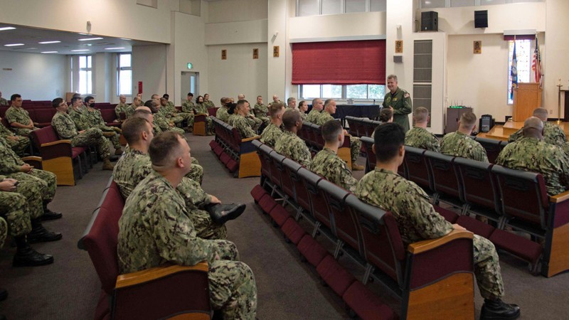 Tướng Sam Paparo và các sĩ quan cấp dướ (Ảnh: HĐ7).