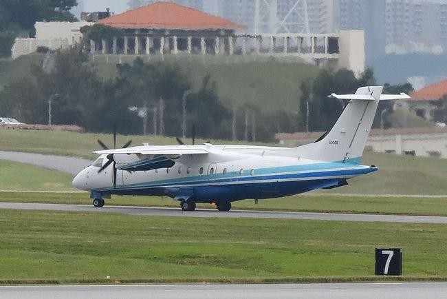 Chiếc máy bay trinh sát C-146A hạ cánh xuống sân bay Tùng Sơn hôm 15/7 (Ảnh: UDN). Chiếc máy bay trinh sát C-146A hạ cánh xuống sân bay Tùng Sơn hôm 15/7 (Ảnh: UDN).