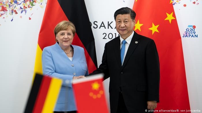 Chính phủ Đức của Thủ tướng Merkel theo đuổi chính sách không muốn mất lòng Trung Quốc (Ảnh: Deutsche Welle). Chính phủ Đức của Thủ tướng Merkel theo đuổi chính sách không muốn mất lòng Trung Quốc (Ảnh: Deutsche Welle).