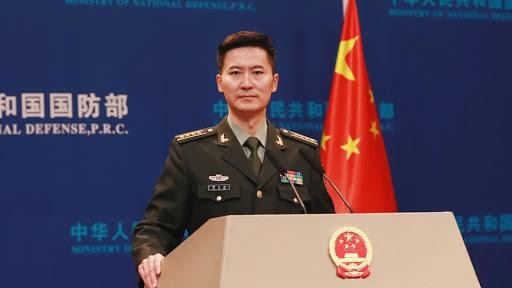 Người phát ngôn Bộ Quốc phòng Trung Quốc Đàm Khắc Phi kịch liệt phản đối việc Mỹ bán vũ khí cho Đài Loan (Ảnh: THX). Người phát ngôn Bộ Quốc phòng Trung Quốc Đàm Khắc Phi kịch liệt phản đối việc Mỹ bán vũ khí cho Đài Loan (Ảnh: THX).